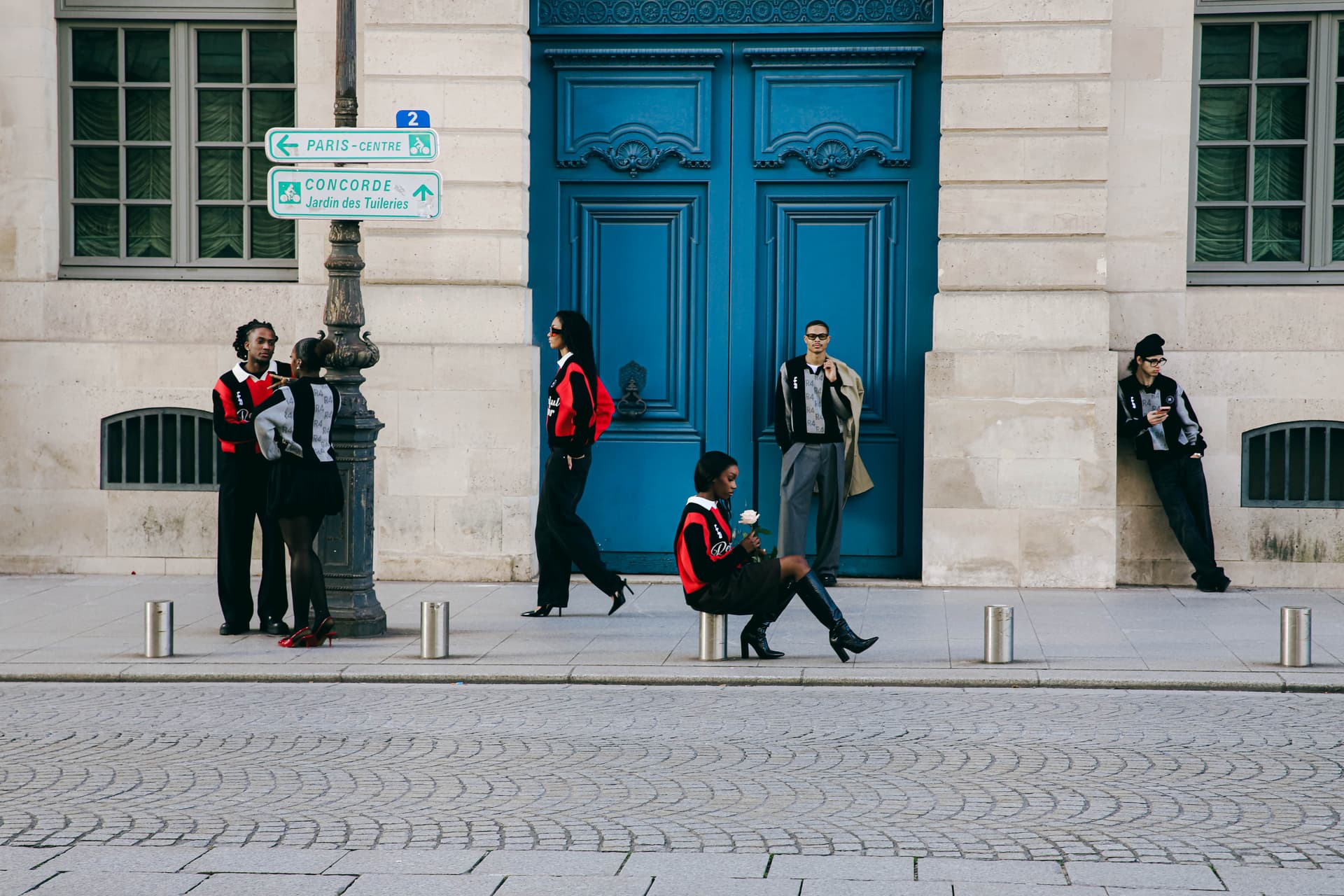 POLO OVERSIZE CROP RED – L’ESSENTIEL REVISITÉ